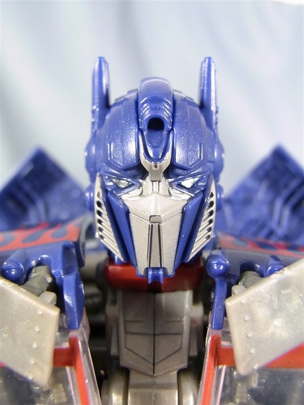 Transformers DA 28 Striker Optimus Prime  (10 of 23)